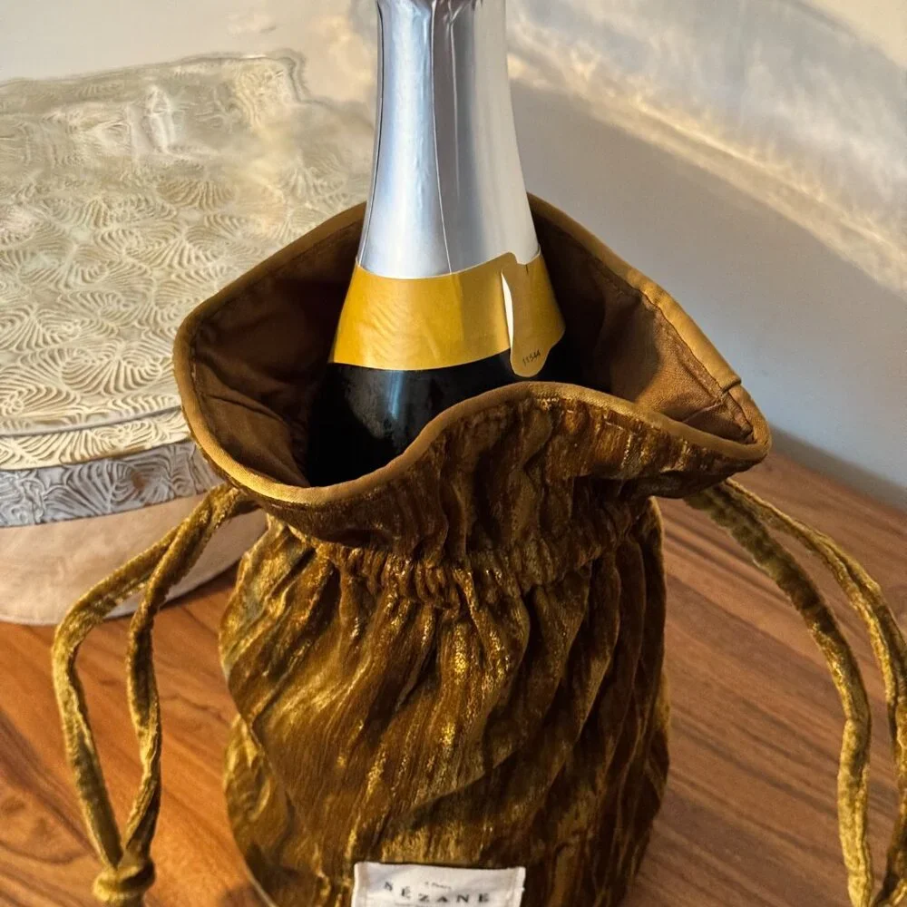 Sezane Olive Green Velvet Lifestyle Pouch - Perfect for wine bottle or Jewelry - Picture 3 of 6